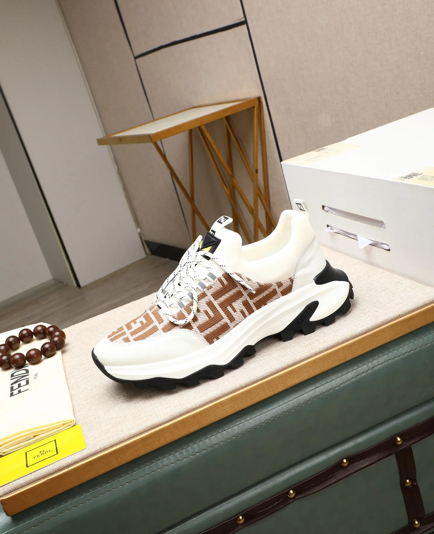 Men's shoes 💰460🕷🕷[FENDI] Fendi fashionable casual men's shoes 🇨🇳Original official website 1:1 model opening, new models are available first 💯Not high-profile but avant-garde, simple About low-key and fashionable, super versatile style 🌿 Made of original cowhide ➕ Pigskin lining 🎋 The version is comfortable on the feet, so rigorous for any small place, and the workmanship is first-class 🍍38-44 Large quantities in stock